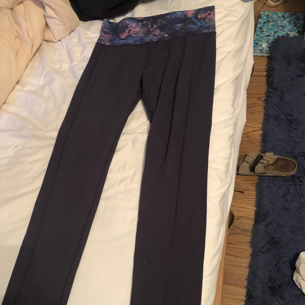 Lulu yoga pants